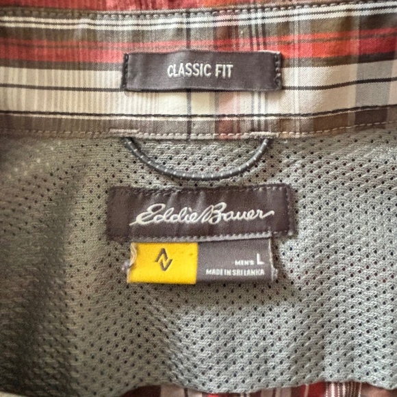 Eddie Bauer Classic Fit short sleeve cotton blend plaid button down shirt size L - Picture 10 of 16